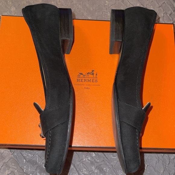 Hermes preloved loafers great condition black velvet size 38 1/2 beautiful pair - Picture 5 of 8
